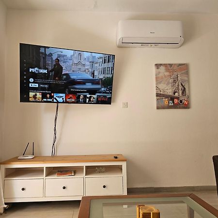 Zom Holiday Apartment Paphos ภายนอก รูปภาพ