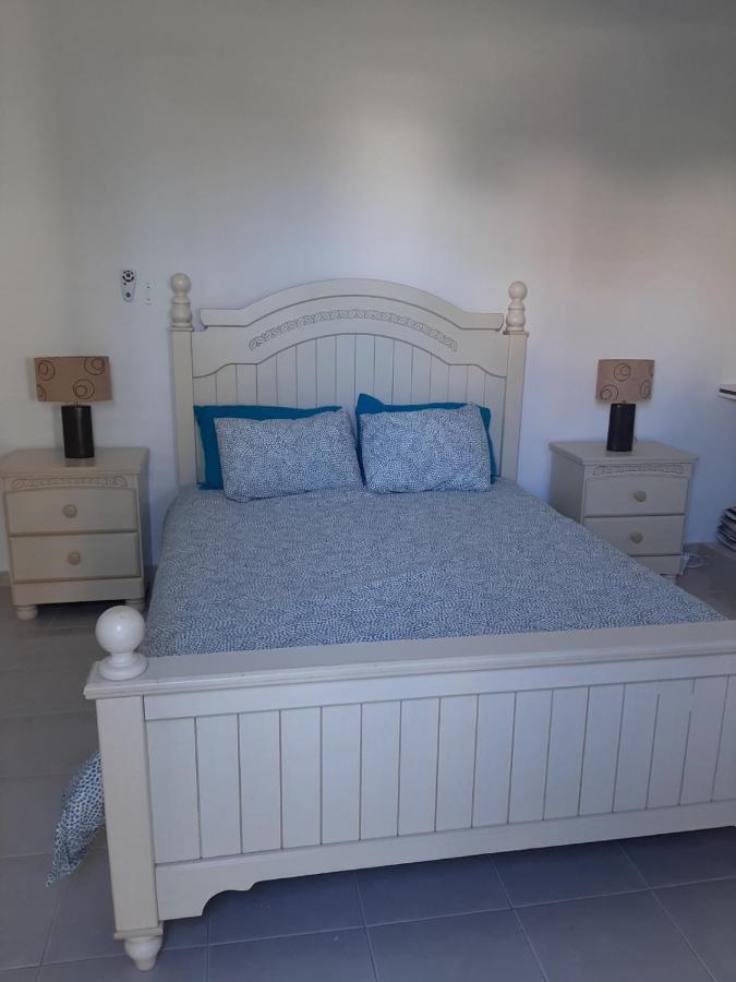 Zom Holiday Apartment Paphos ภายนอก รูปภาพ