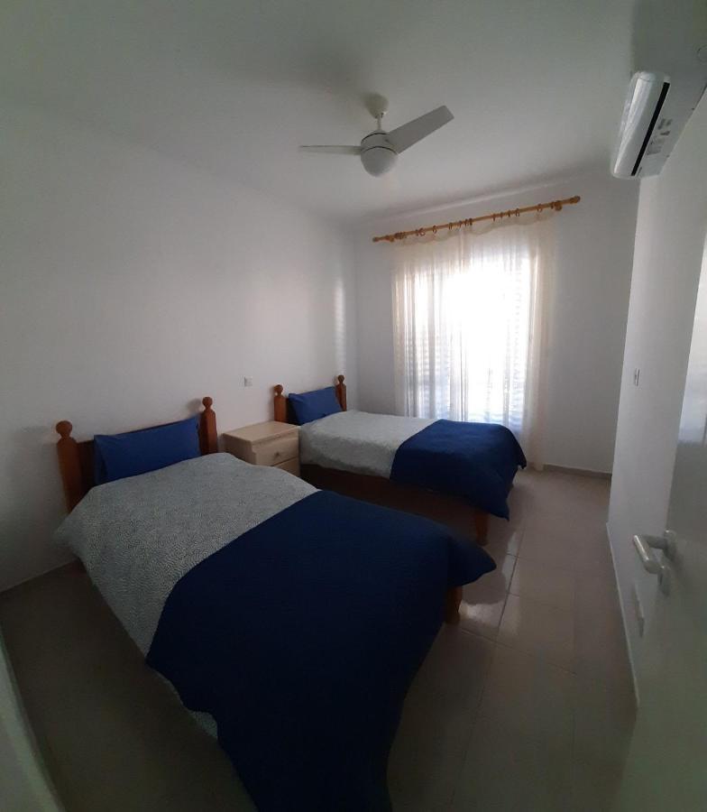 Zom Holiday Apartment Paphos ภายนอก รูปภาพ